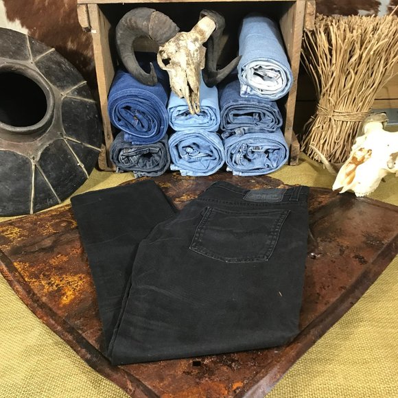 Levi's Other - Levi’s 513 Men’s Hi-Rise Denim Jeans Size 33 x 32